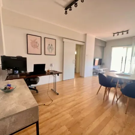 Appartement 2 Bed 1st Floor Mc Kenzie -3 Min Walk To The Beach!