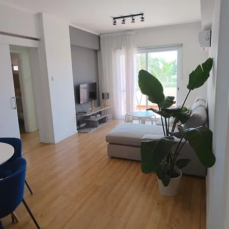 Mc Kenzie 2 Bed Sea View! Apartment *