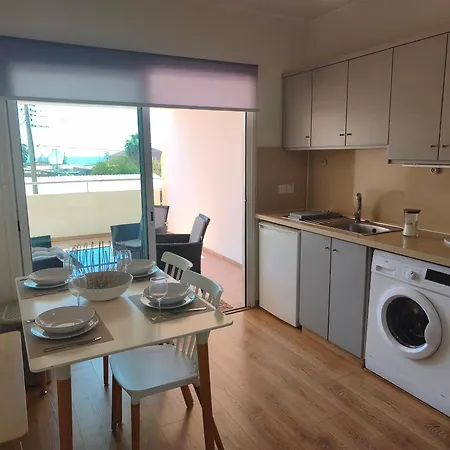 Apartment Mc Kenzie 2 Bed Sea View! Larnaca