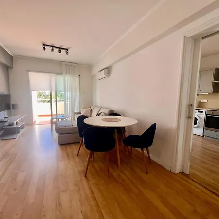2 Bed 1st Floor Mc Kenzie -3 Min Walk To The Beach! Daire *